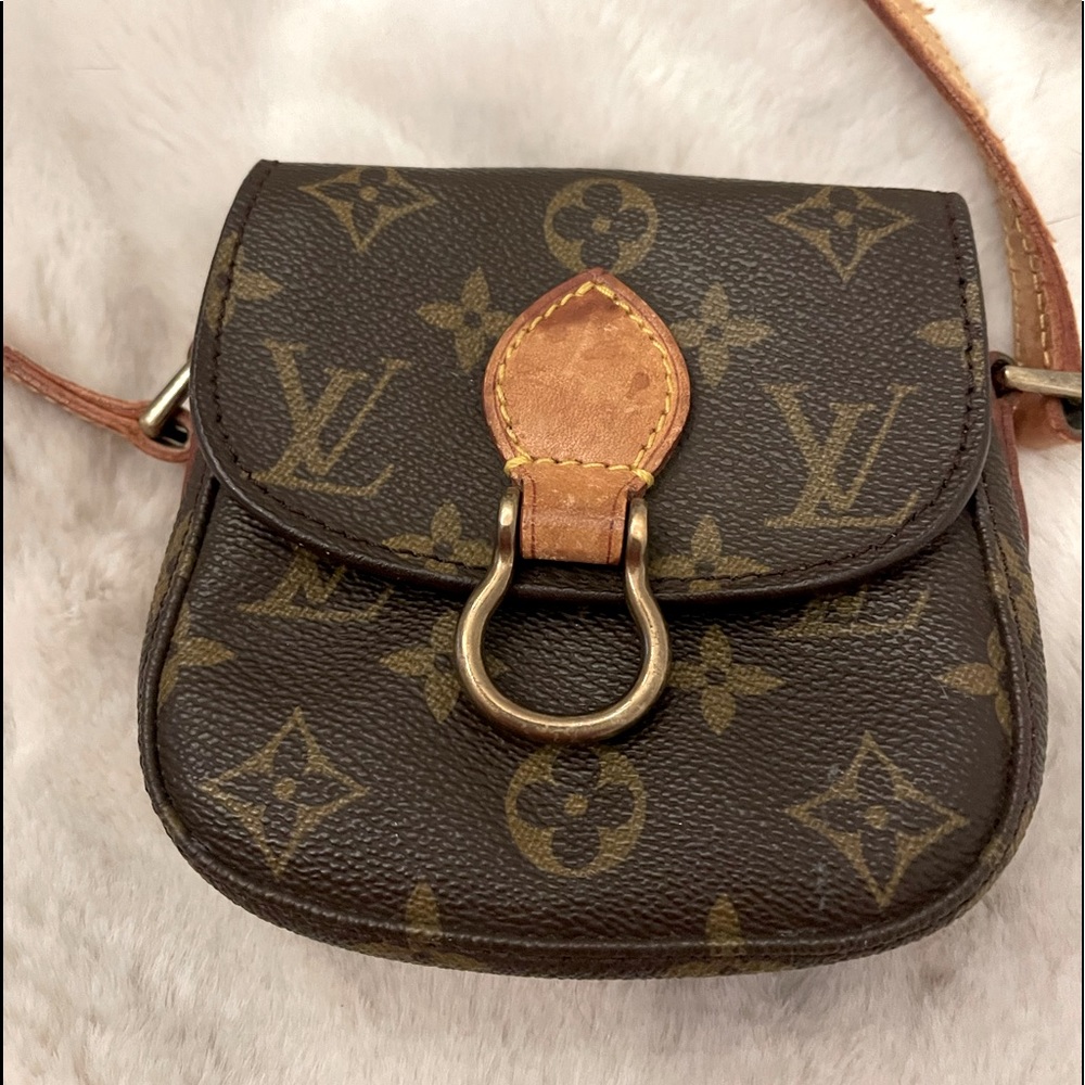 Louis Vuitton Crossbody purse